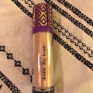 Shape tape jumbo concealer shade 16N